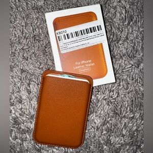 MagSafe Leather Wallet - Brown